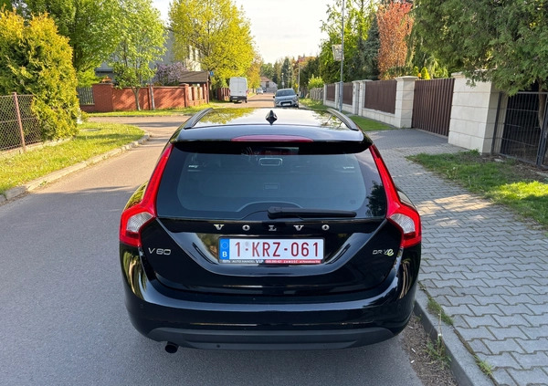 Volvo V60 cena 33900 przebieg: 246000, rok produkcji 2012 z Oborniki Śląskie małe 326